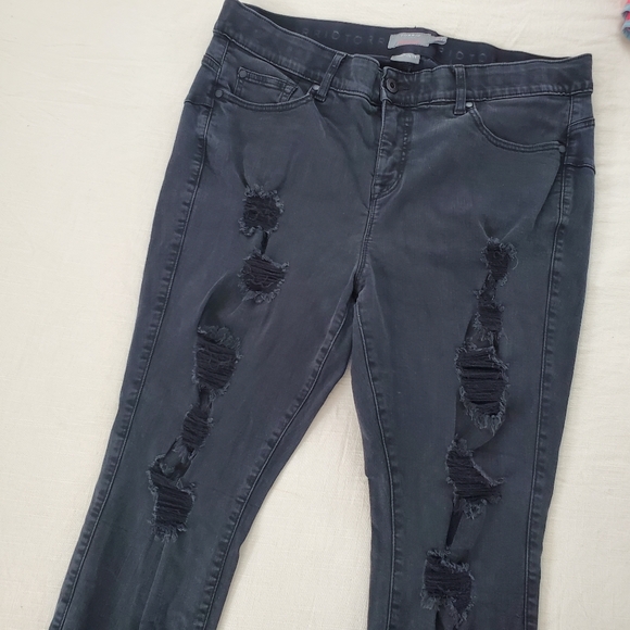 Torrid black distress jeans 20r bombshell skinny - Picture 1 of 9